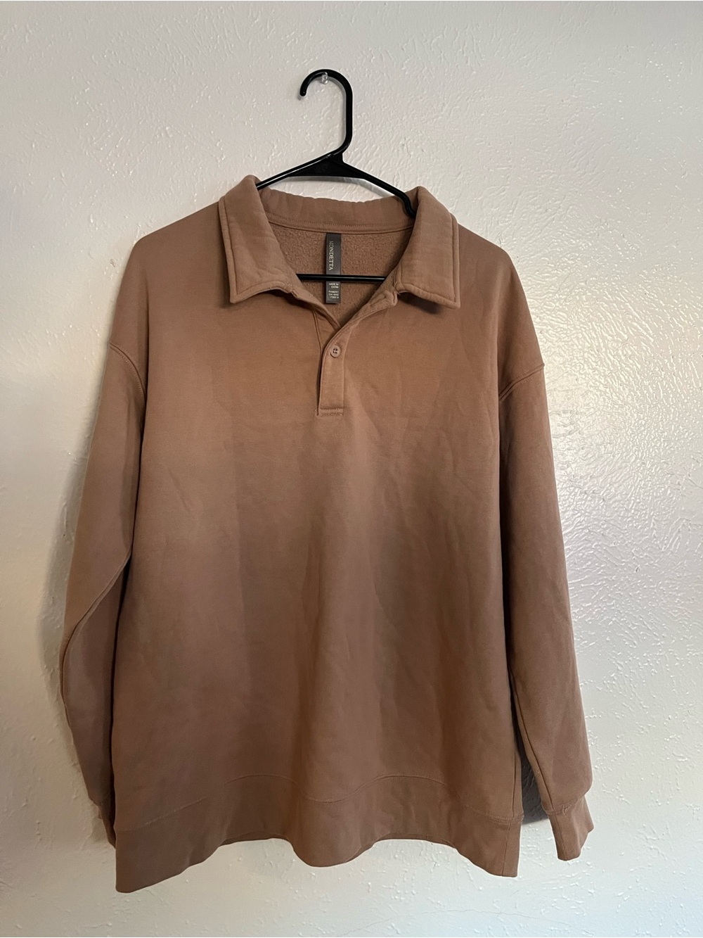 Mondetta Women’s Collared Sweatshirt in Brown